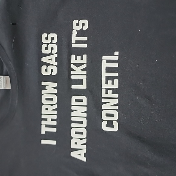 NWOT T-SHIRT - Picture 2 of 3